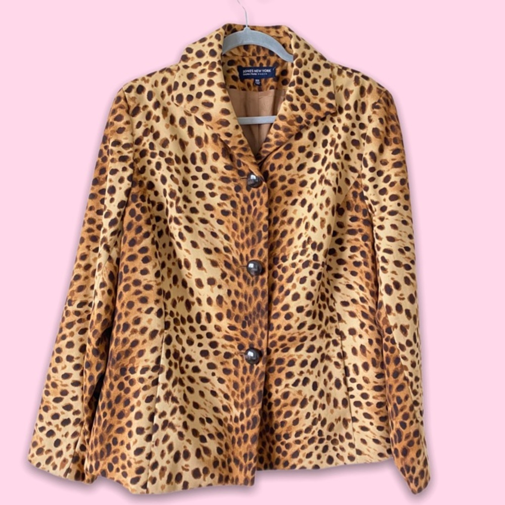 Jones new york cream blazer with brown dots